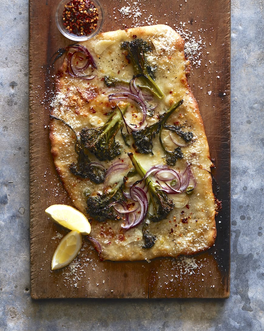 sheet pan broccolini pizza