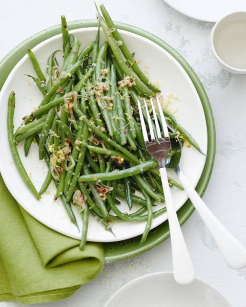 Spicy Garlic Green Beans from www.whatsgabycooking.com @whatsgabycookin Whats Gaby Cooking Spicy Garlic Green Beans from www.whatsgabycooking.com @whatsgabycookin Whats Gaby Cooking